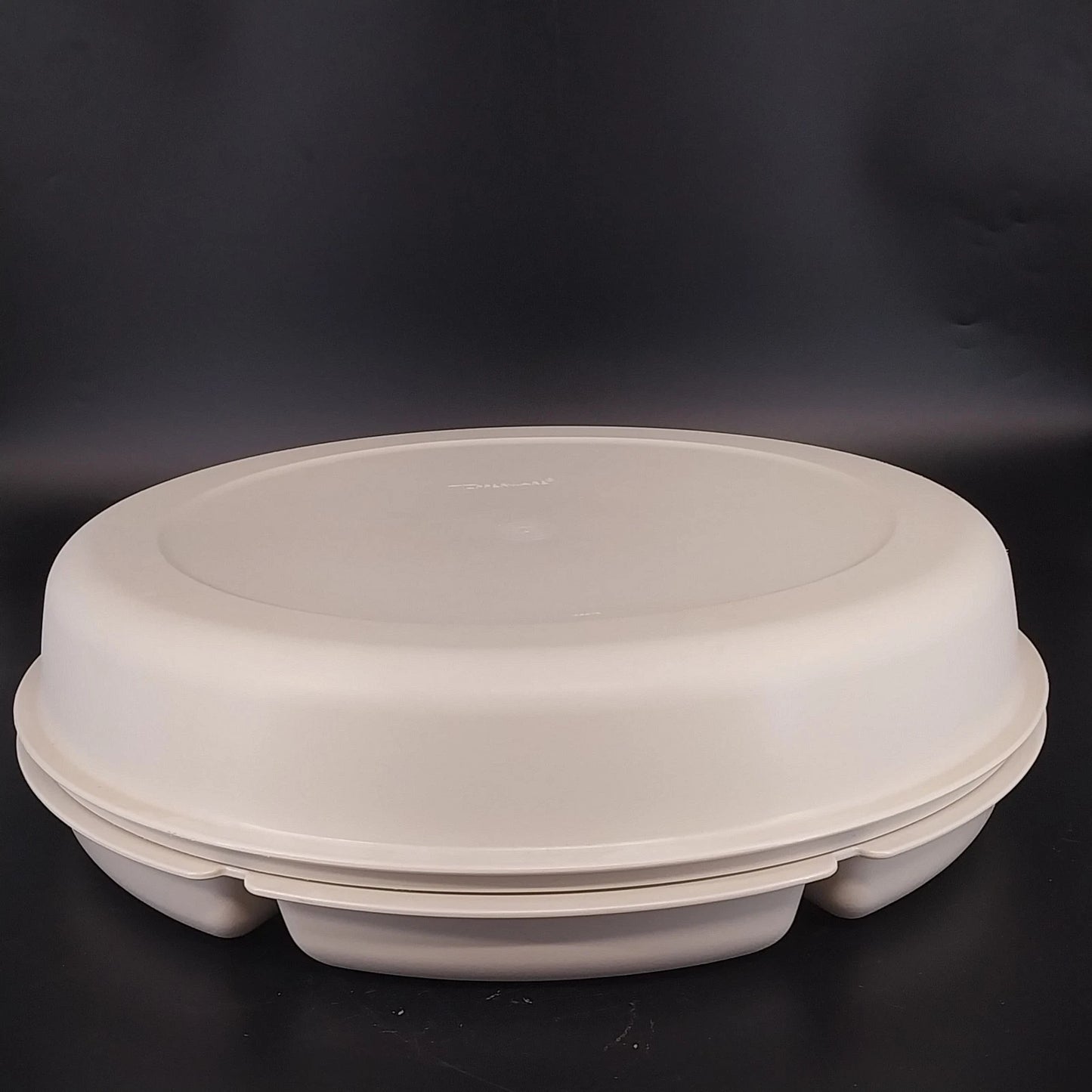 Tupperware Divided Relish Tray Snack Server Harvest Almond 1665-3 1666-3 Vintage