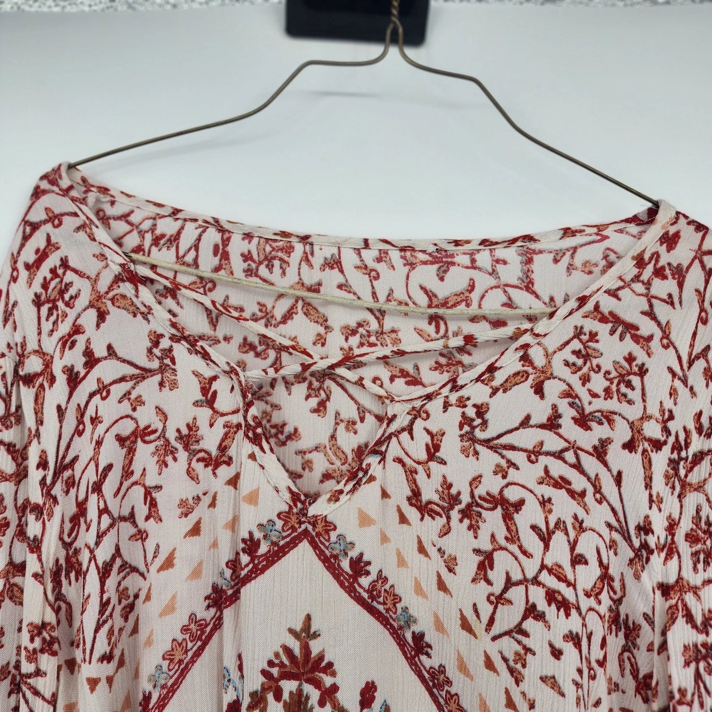 Women's Boho Embroidered Crop Top Medium White Floral Blouse