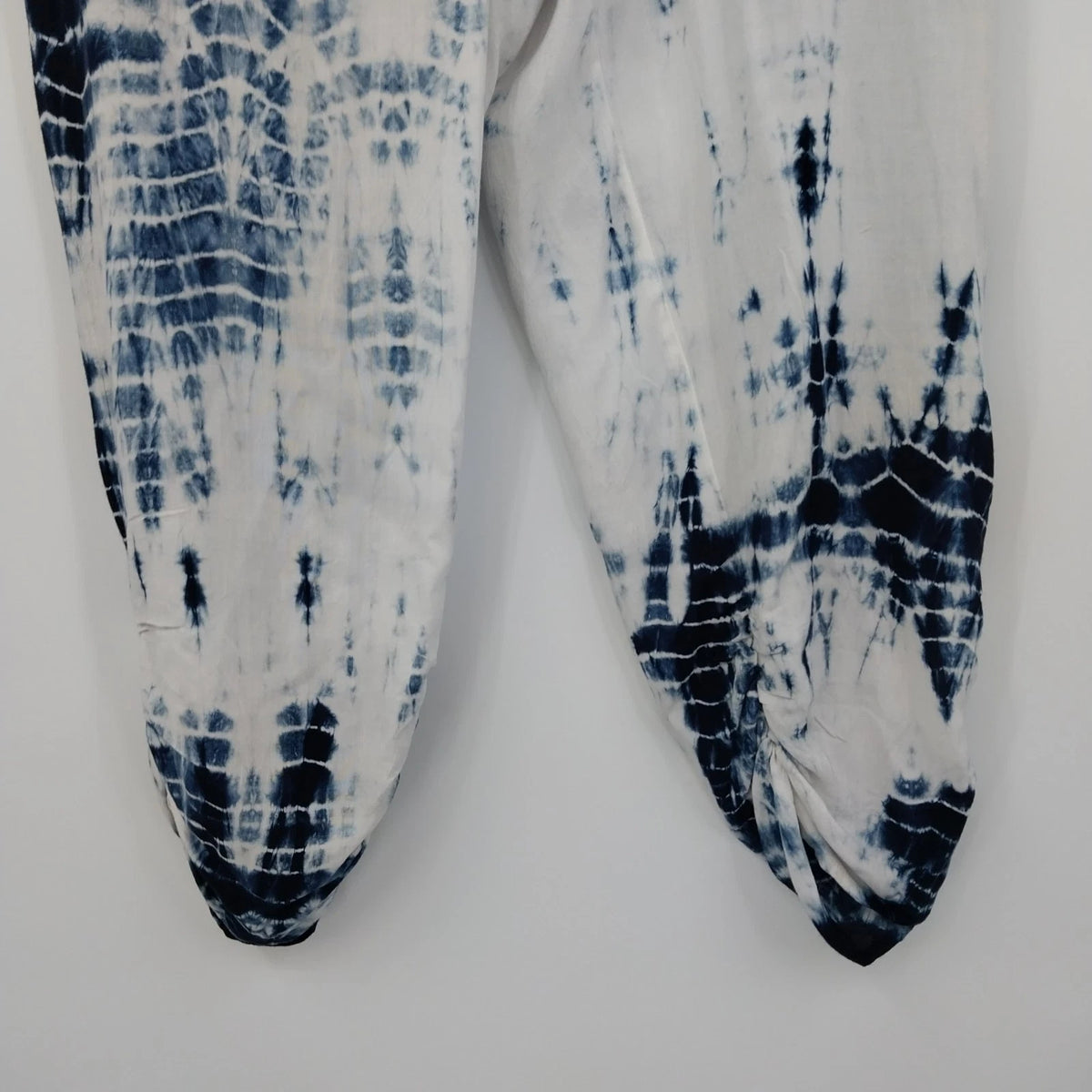 Khakis & Company Women's Blue White Tie-Dye Harem Balloon Boho Pants Medium