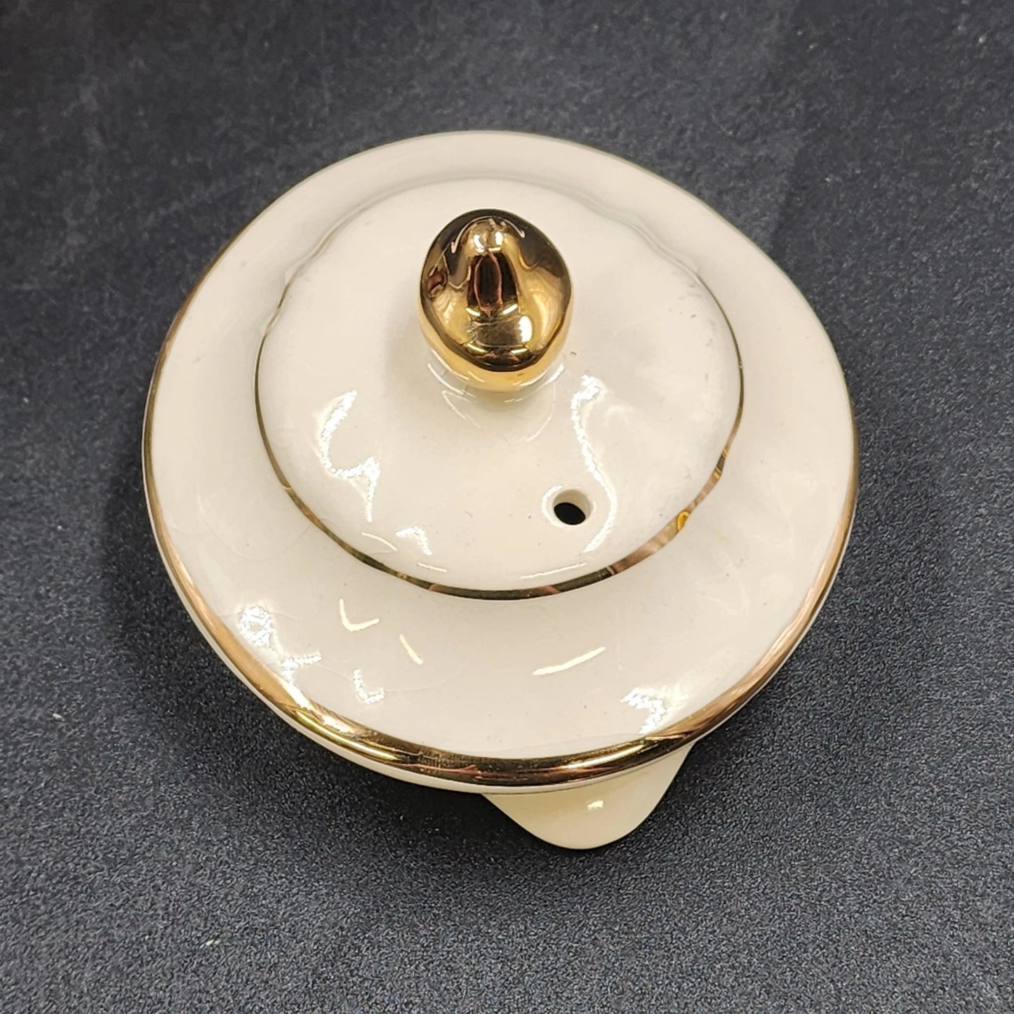 Sadler Teapot Fruit Design England White Gold Trim 6" Wide x 4" Tall + Lid Vtg