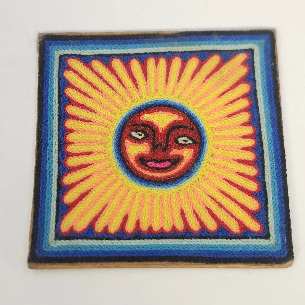 Arte Tepehuano Mexican Yarn Painting Sun Face Handcrafted Natural Wood Plaque 4"