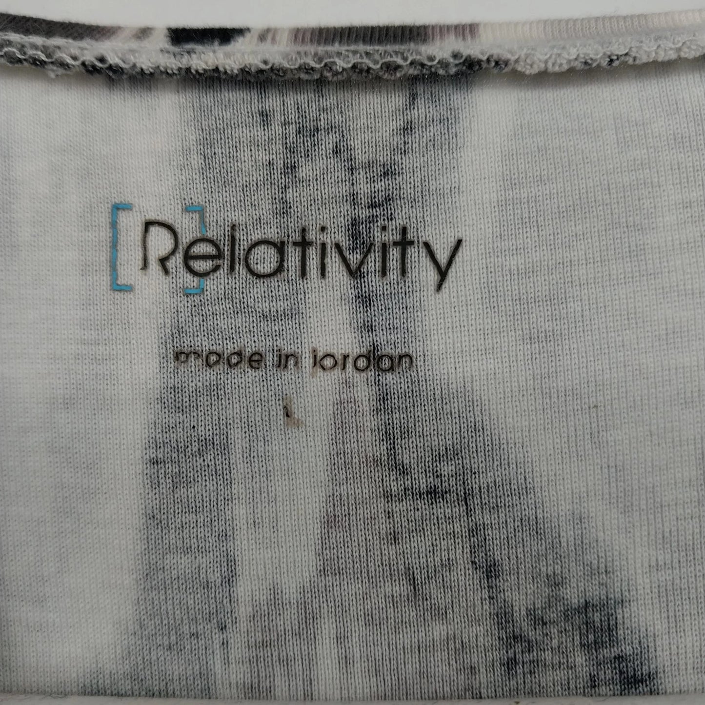 Relativity Abstract Ikat Print Blouse Women's Large Short Sleeve Black White
