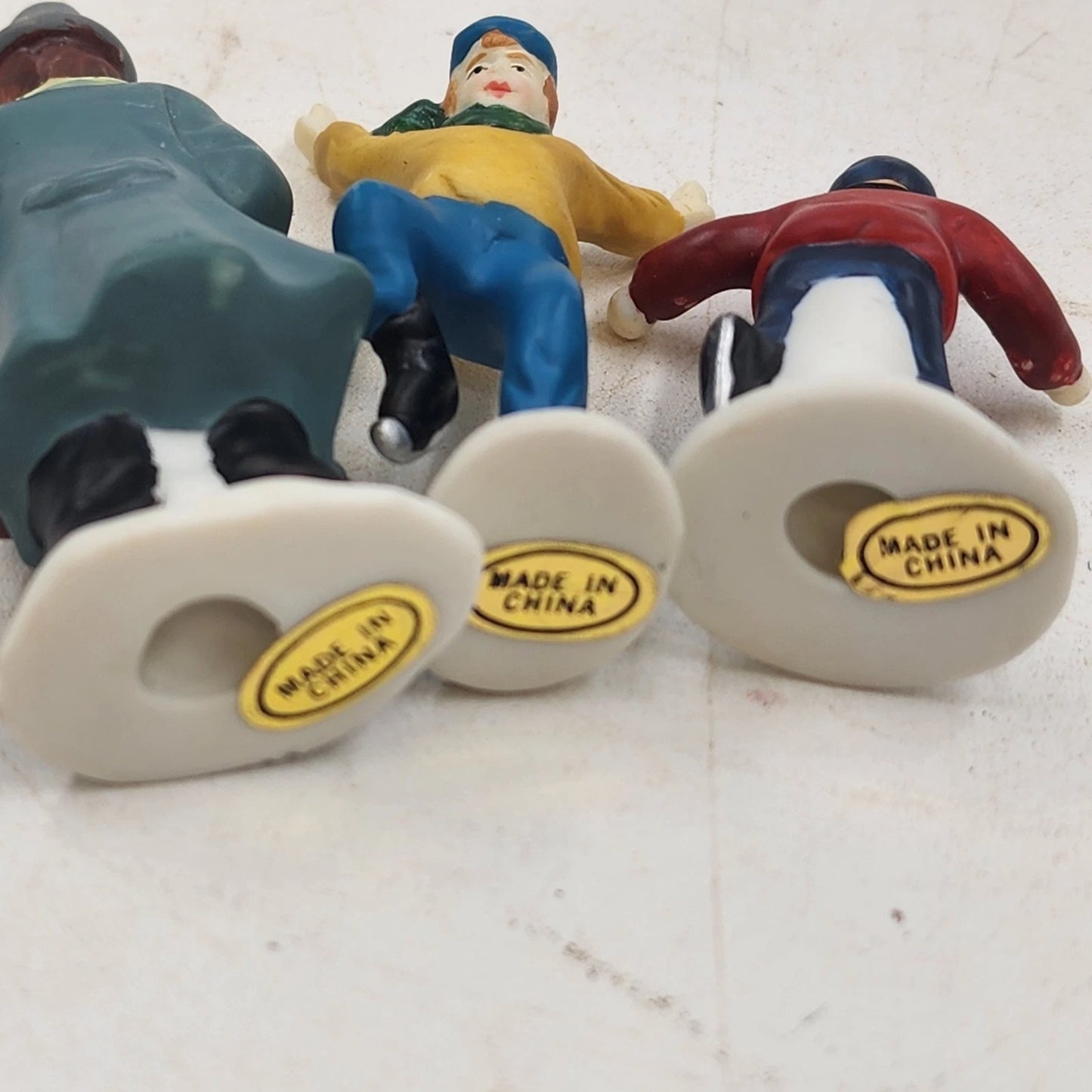 5 Christmas Village Accessory Set People & Street Signs Miniature Figurines