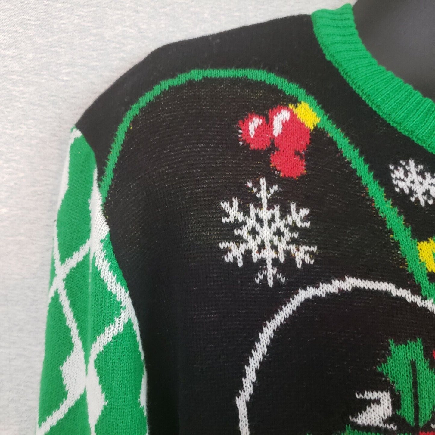 Disney Mickey Mouse Men’s Christmas Sweater L Black Green White Lights NWOT