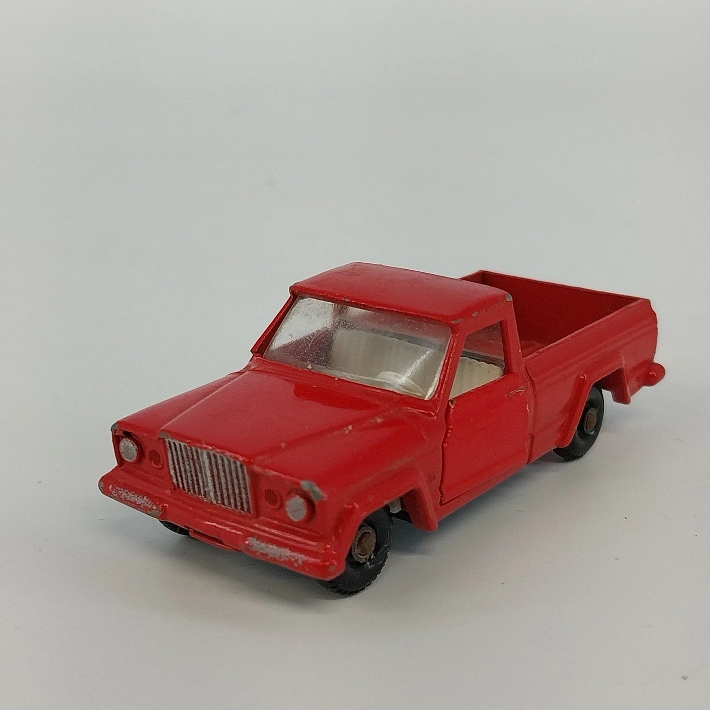 Lesney Matchbox No. 71 Jeep Gladiator Pickup Red Diecast Truck England Vtg 1964