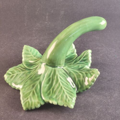 Ceramic Green Bud Flower Vase Single Stem Leaves Veins Candle Topper Vintage 7"