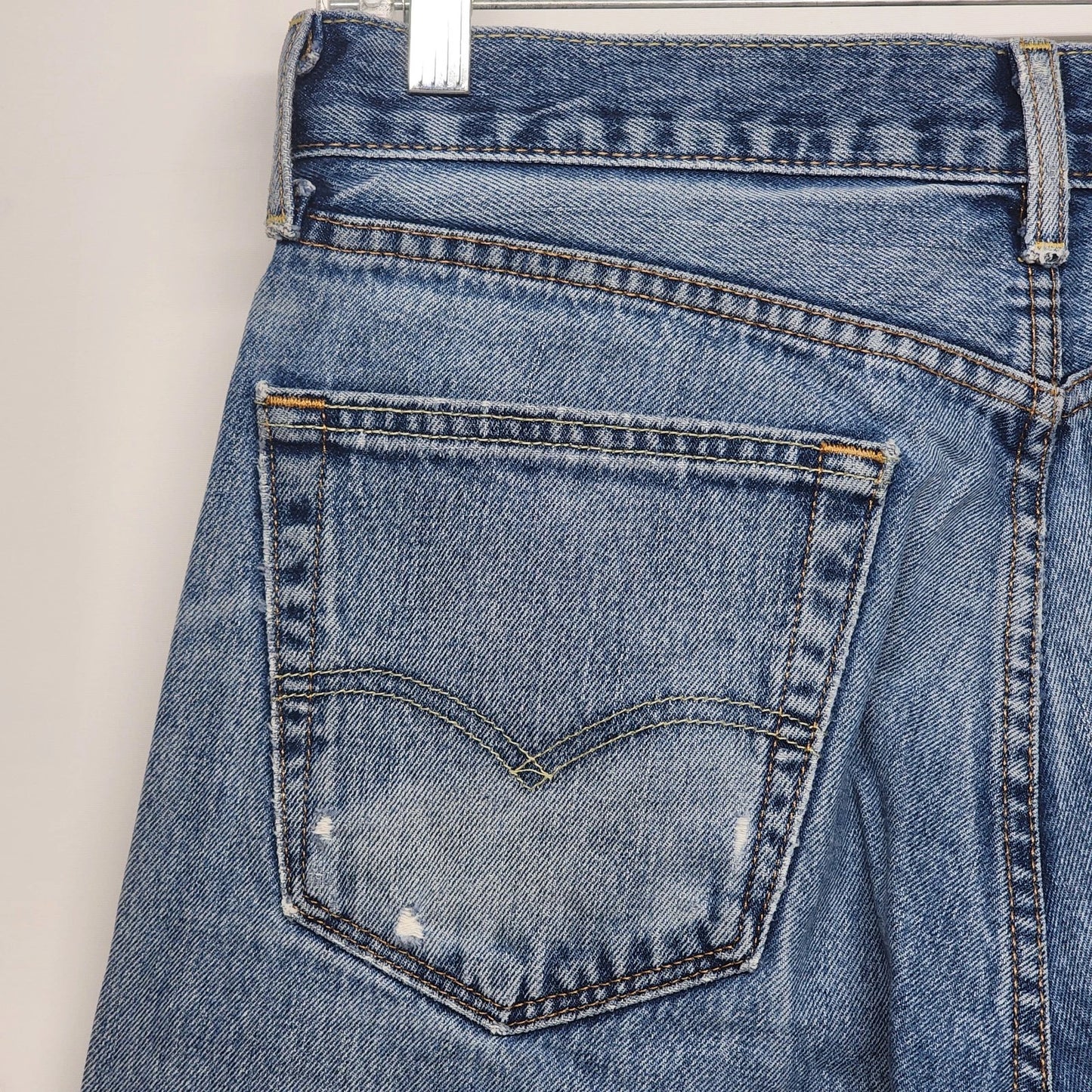 Levi’s 505 Men's 32x30 Straight Leg Jeans Blue Denim Regular Fit Distressed Vtg