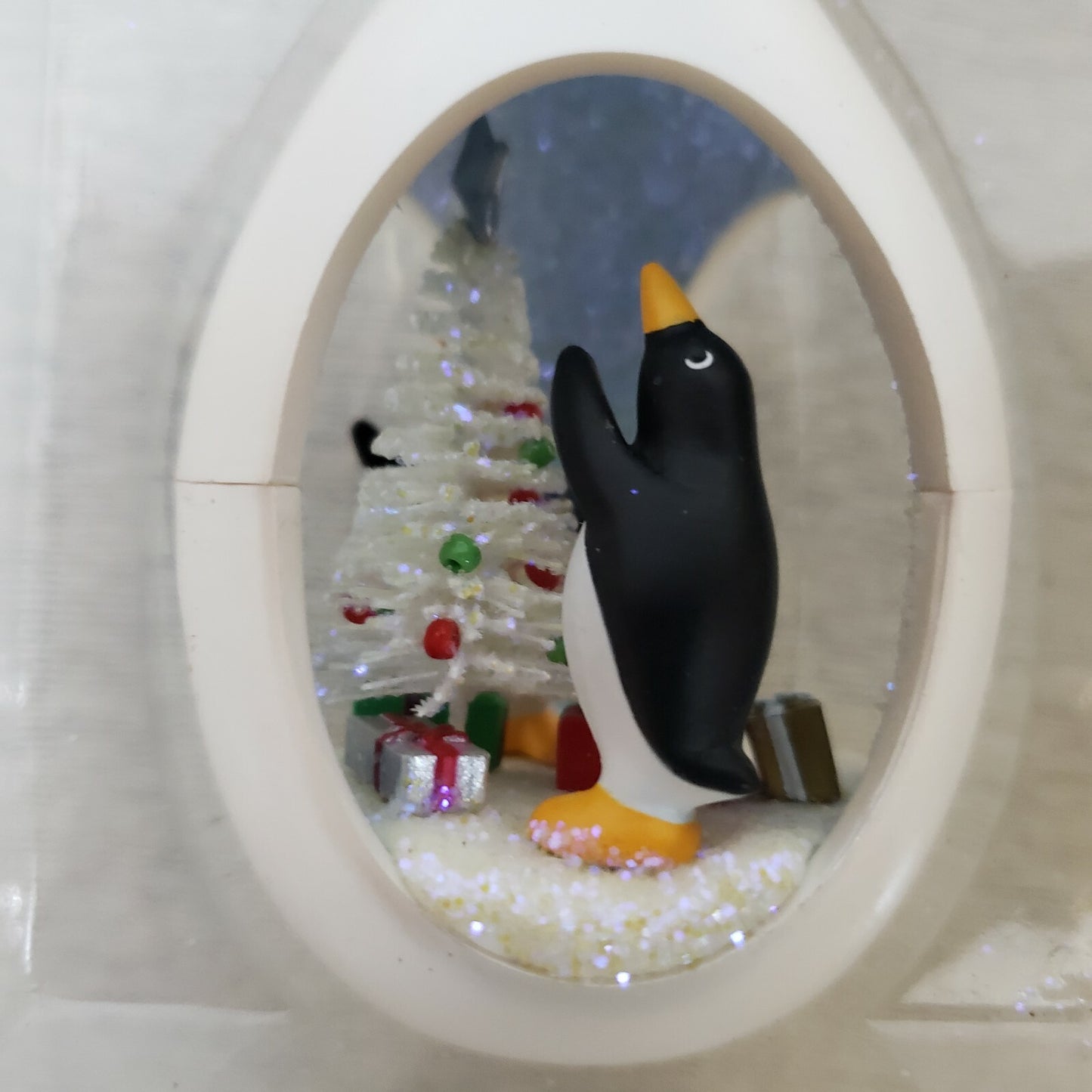 Hallmark Keepsake Ornament Winter Surprise Penguin 1st in Collector Series 1989