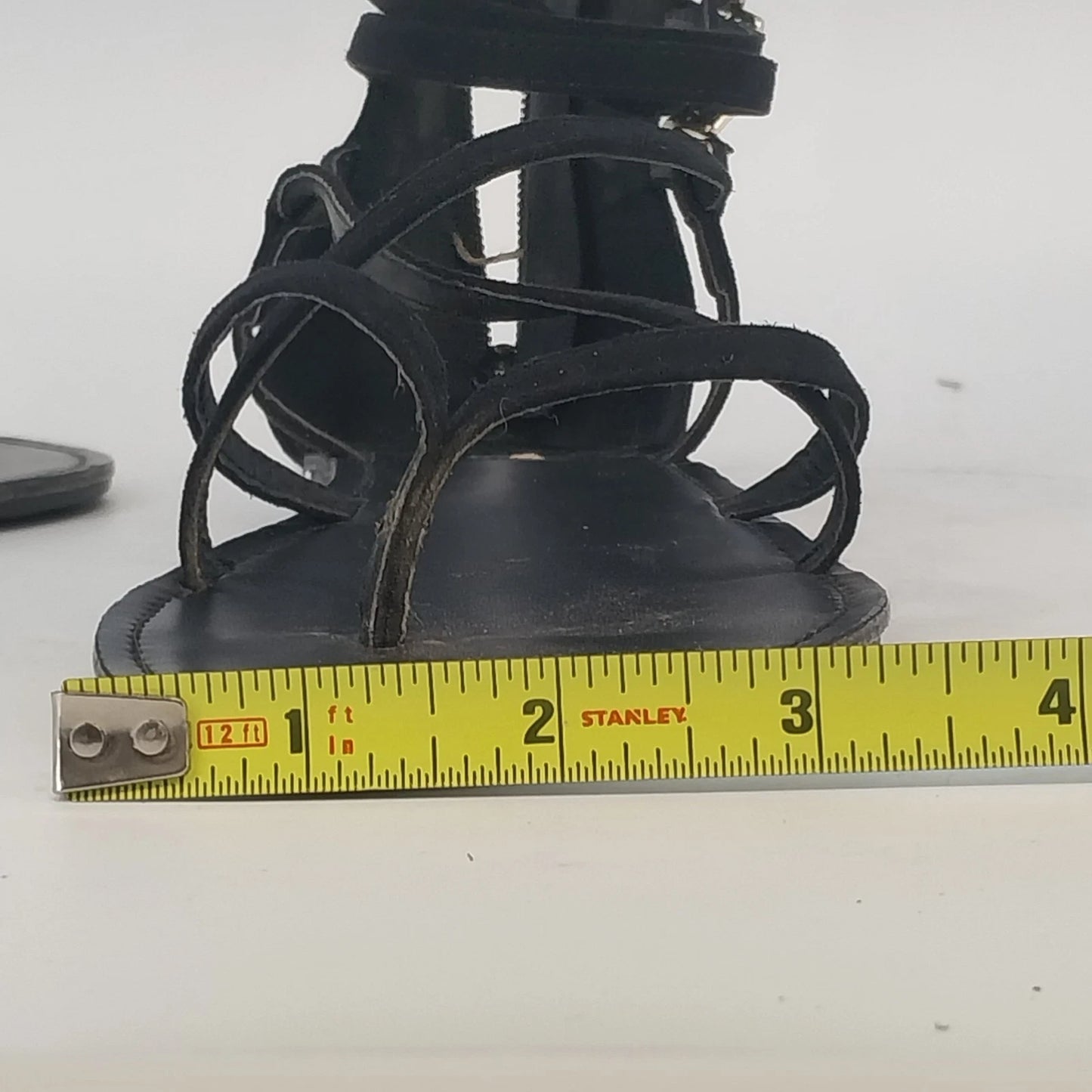 Forever 21 Black Jelly Strappy Flats Sandals Womens Size 8 Triple Buckle Ankle