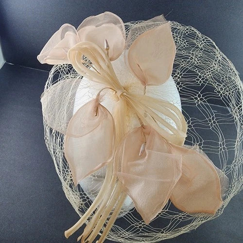 Half Length Face Beige Veil with Floral Petals and Bow Starched Vintage 1950's