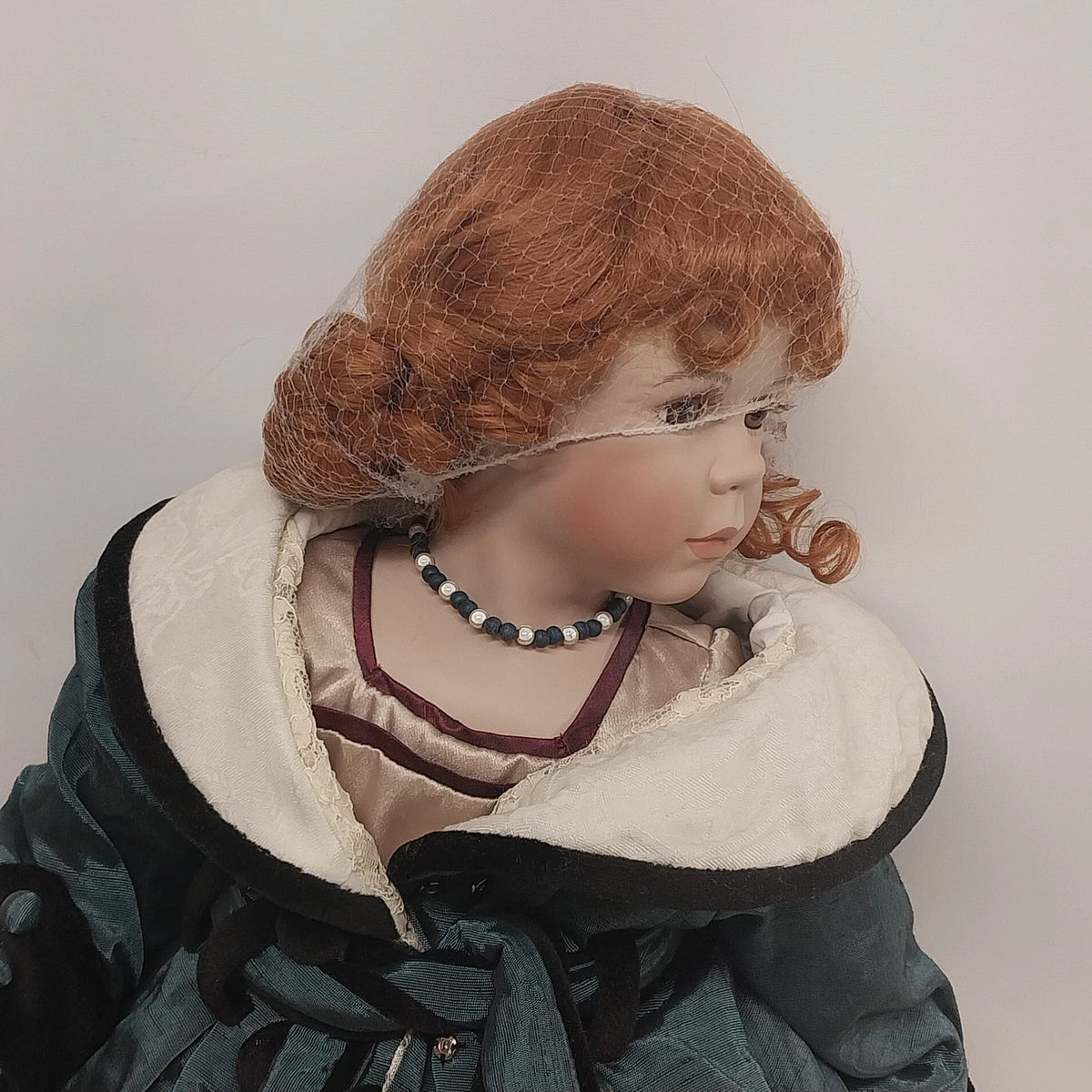 Kingstate Ivanna Porcelain Doll 23" Prestige Straw Hat Parasol Box LE 923/3500