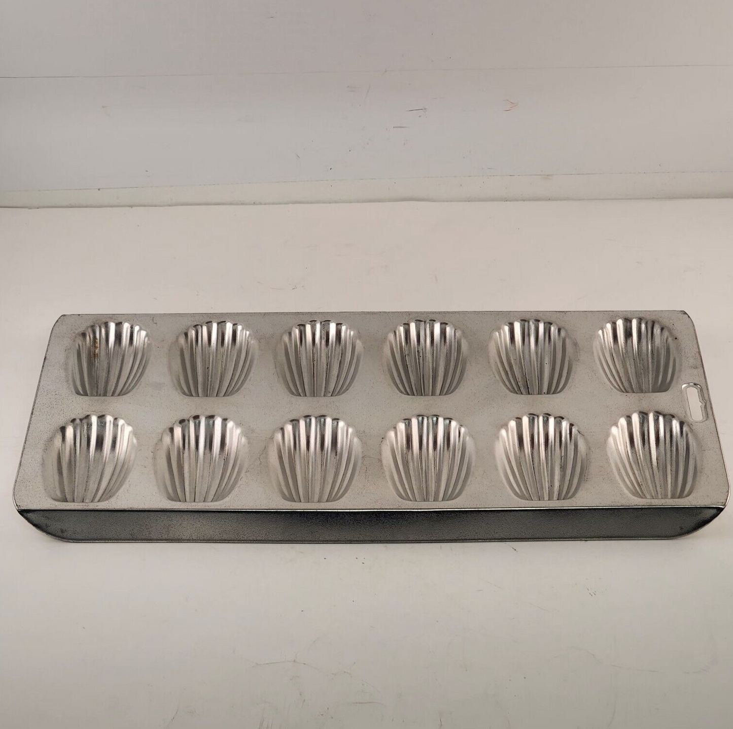 Metallic Madeleine Pan Baking Mold Nonstick Cake 12 Shell Shaped Cookies