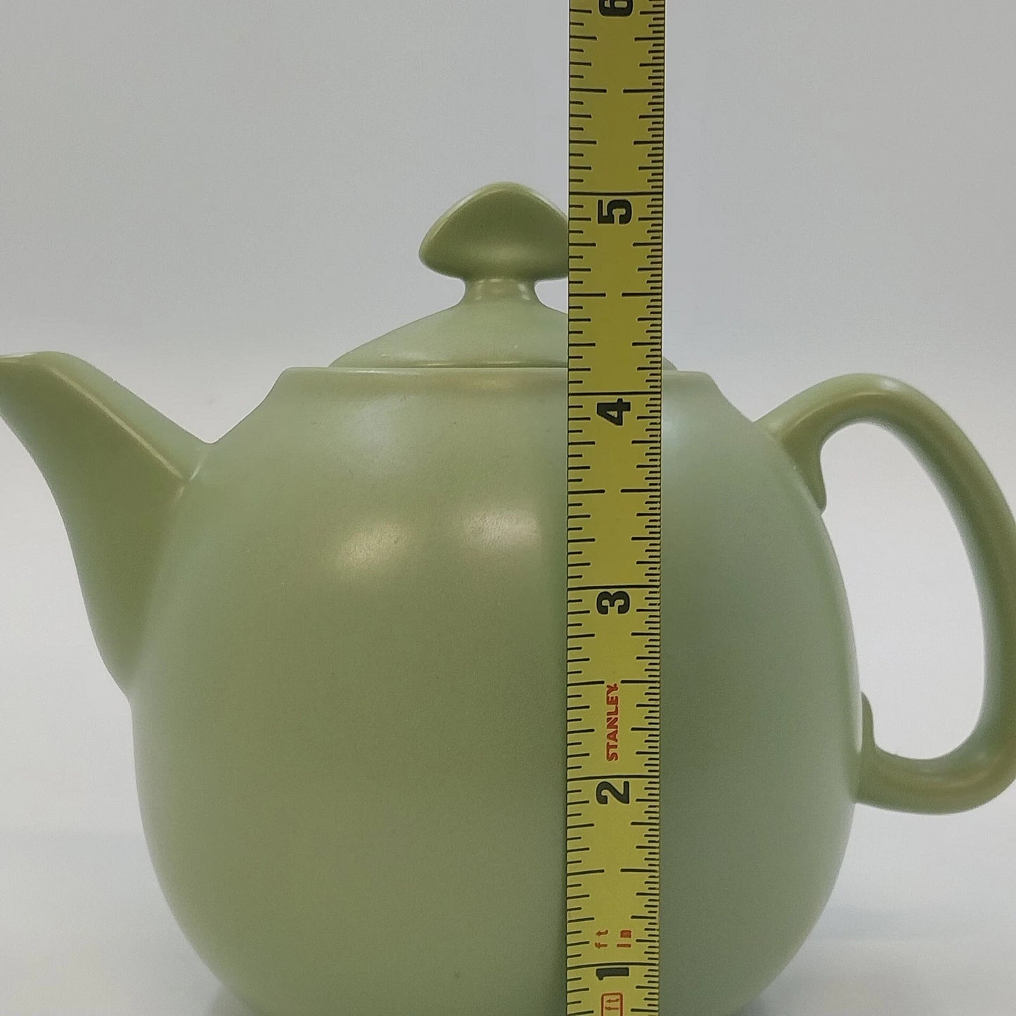 Chantal 92-TP10 Solid Green Teapot with Lid Stoneware Ceramic 0.75 Qt Vtg 2003