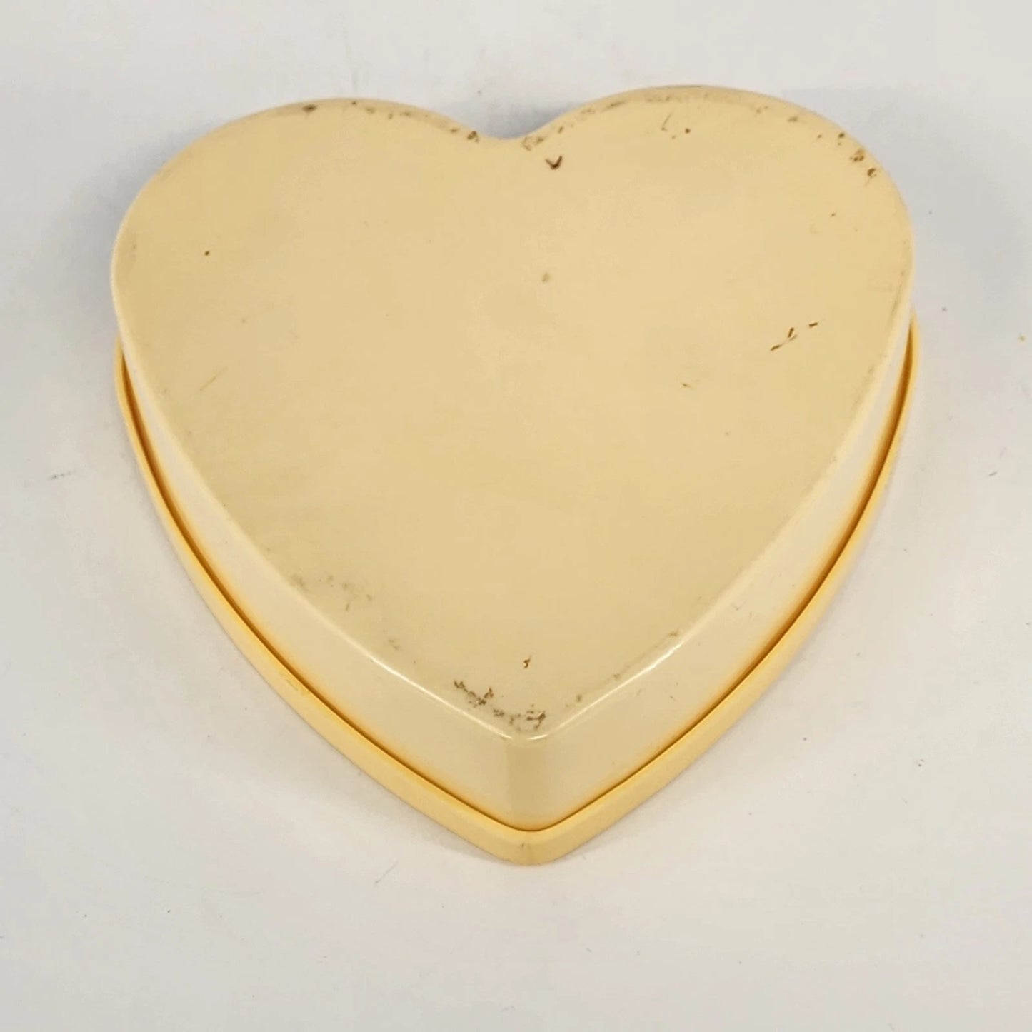 Yellow Celluloid Heart Trinket Box Angels Cupid 5.25