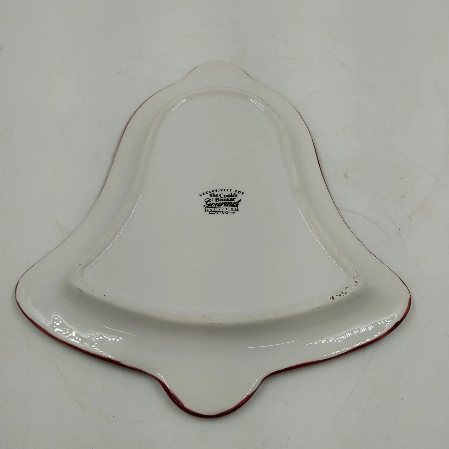 Cook's Bazaar Bell Shaped Plate 10x9" Holly Mountain Lodge Winter Scene Ceramic