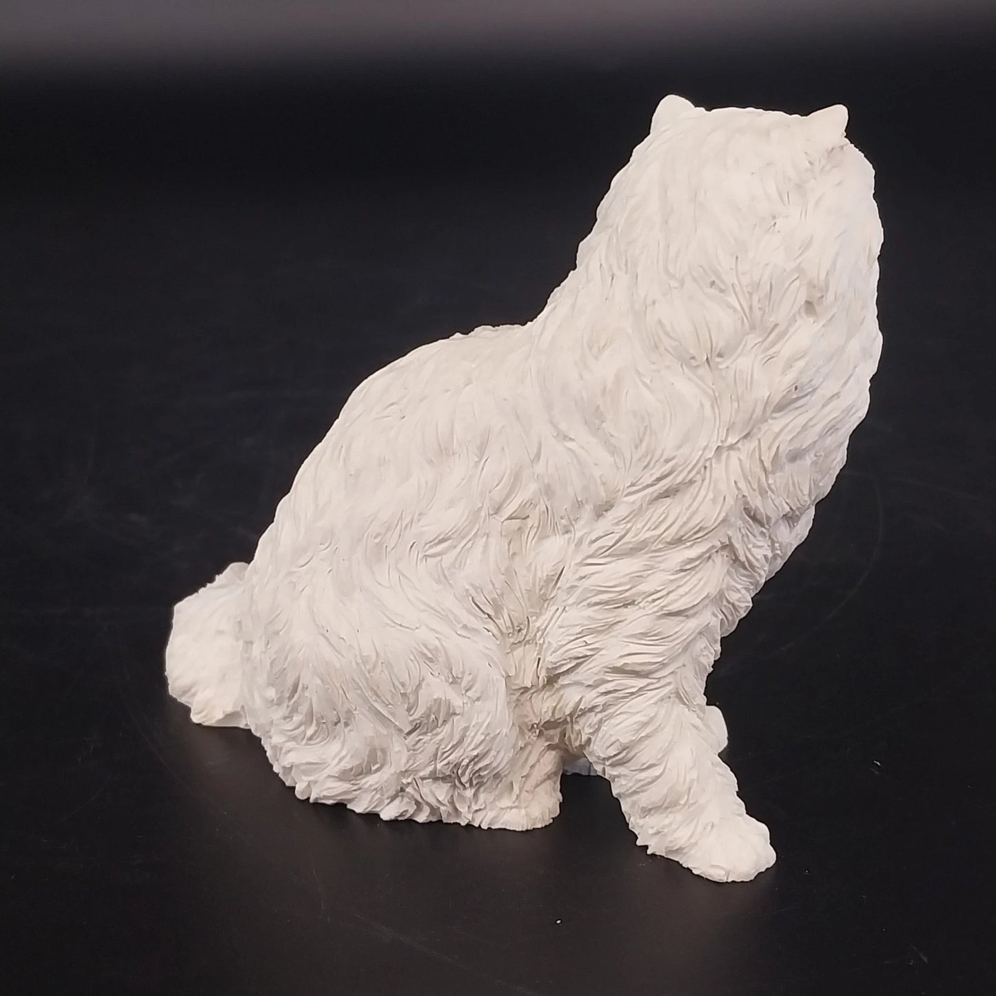 Castagna White Persian Cat Figurine Resin Blue Eyes 4" Textured Fur Italy 1988