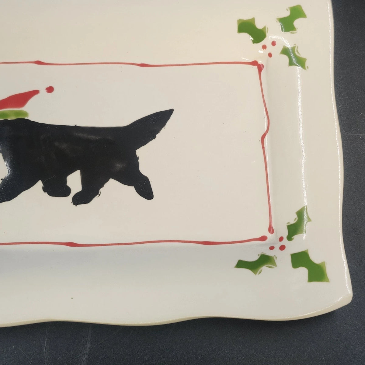 Prairie Dog Pottery Newfoundland Santa Hat Rectangular Christmas Plate 9" x 6"