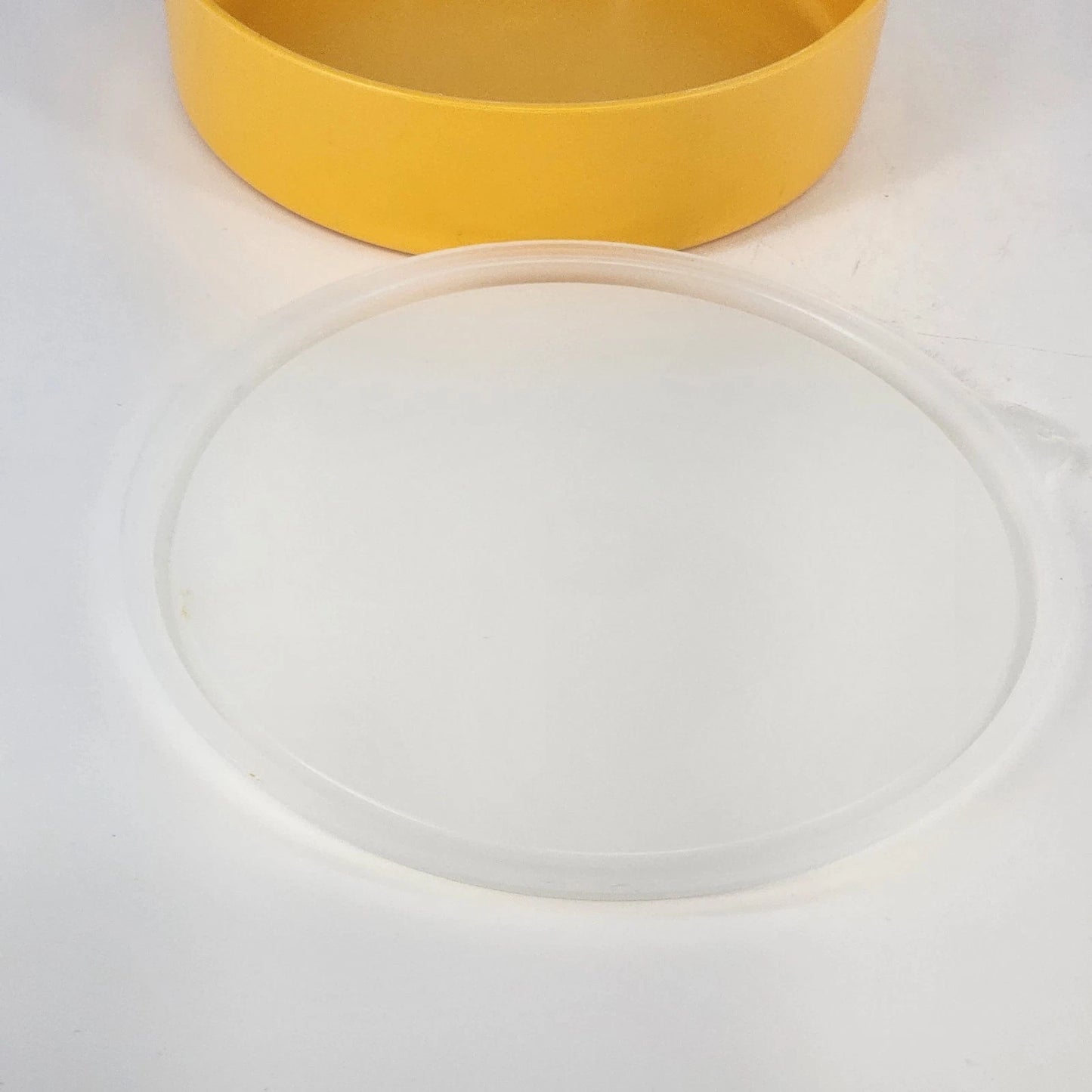 Tupperware Wonder Bowls Set 1405-5 1405-8 Lids Vintage