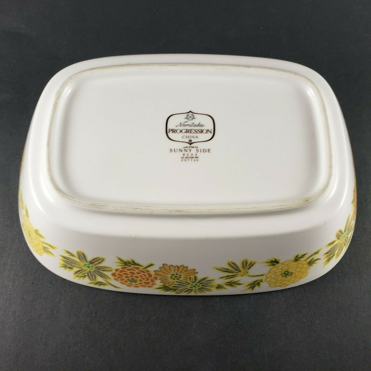 Noritake Progression Serving Bowl Sunny Side 9½" Oval Item 207730 Dinnerware