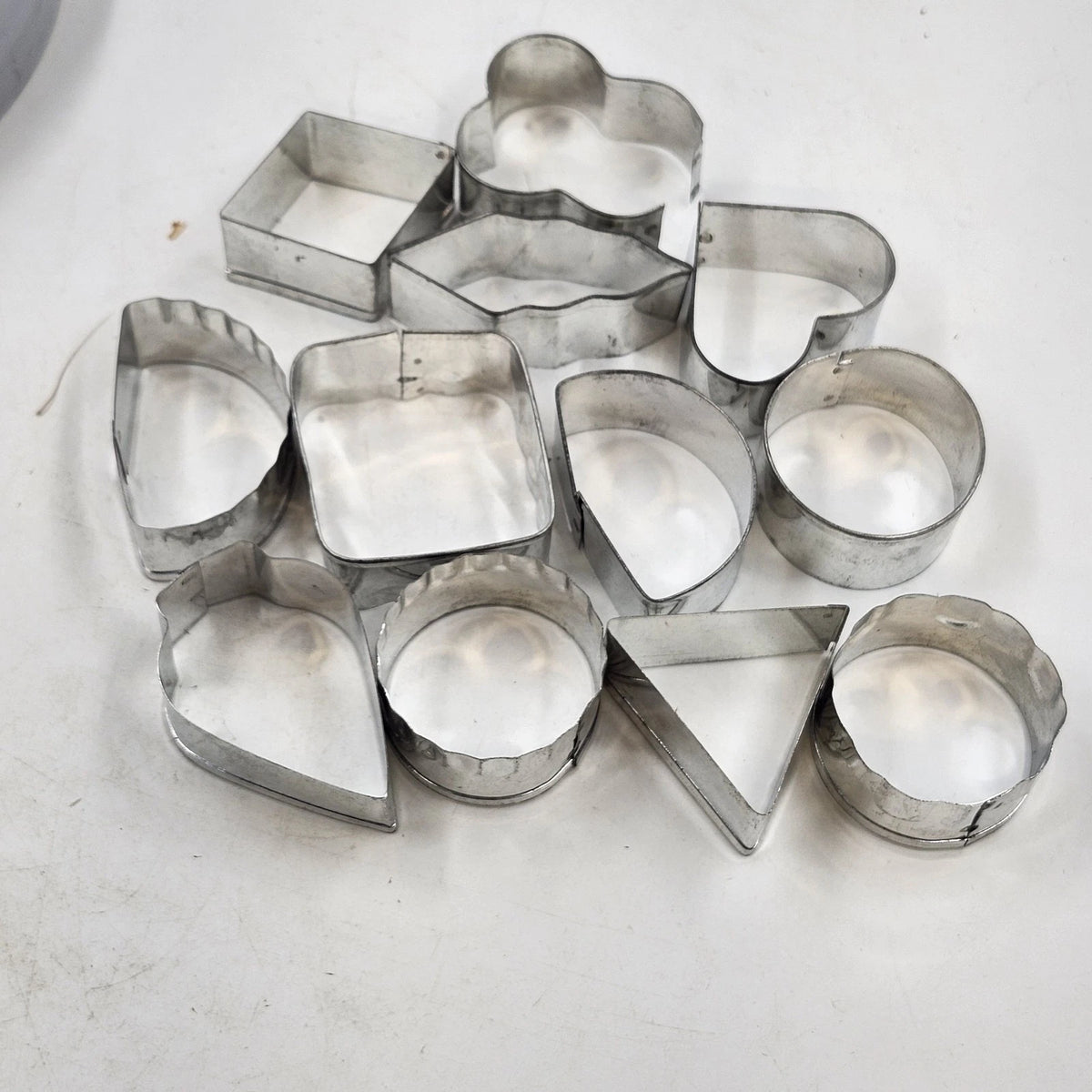 Omnibus Collection 12 Geometric Cookie Sandwich Cutters Metal Tin Taiwan Vintage