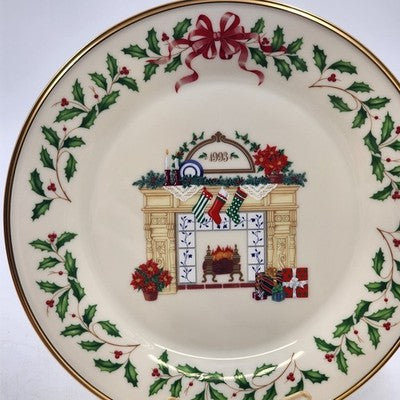 Lenox 1993 Annual Collector Christmas Plate 3rd in Series Signed Fireplace Image