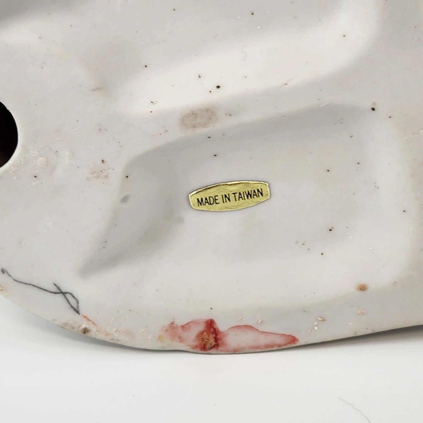 Lefton Ceramic Bird Family Figurine Yellow Green & Baby Bird on Log 7" Taiwan