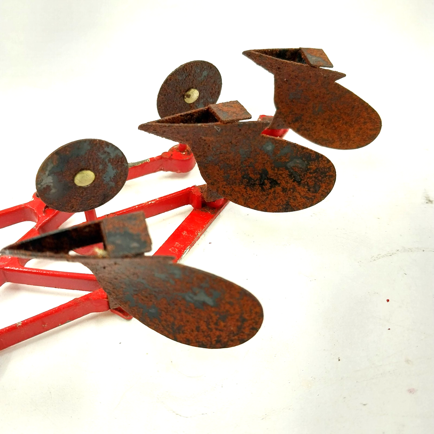 Ertl International Harvester 3-Bottom Plow Red Metal 1:16 Scale 1968 Vintage USA