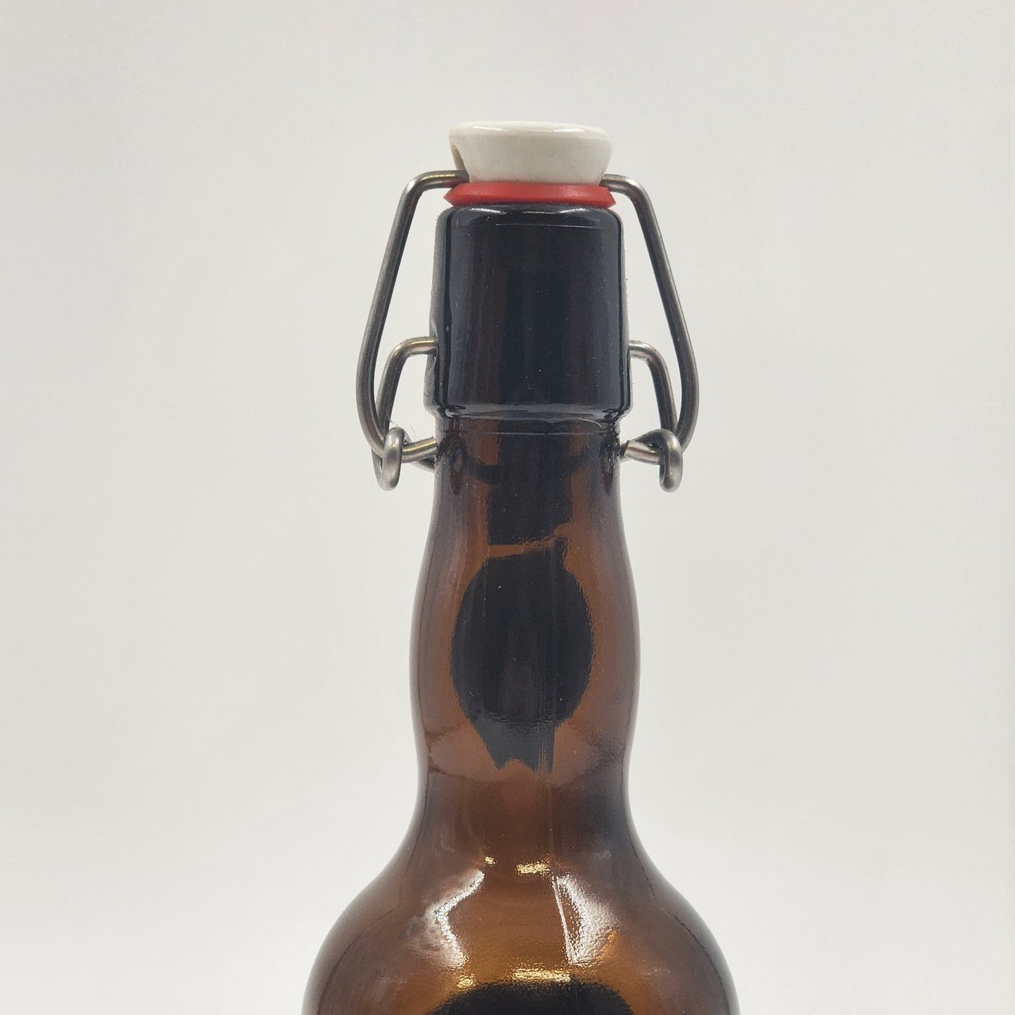 Bon Secours Ambrée Heritage Beer Bottle Brasserie Caulier w Lightning Stopper