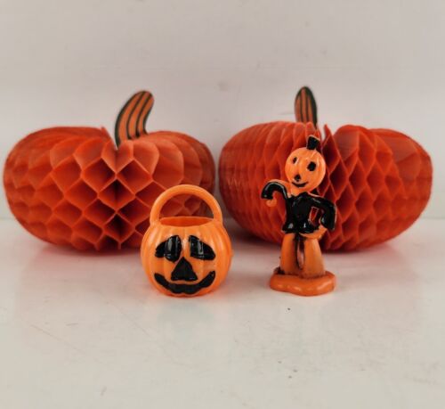 1970s Halloween Hard Plastic Scarecrow Pumpkin Miniature Honeycomb Paper 4 PC