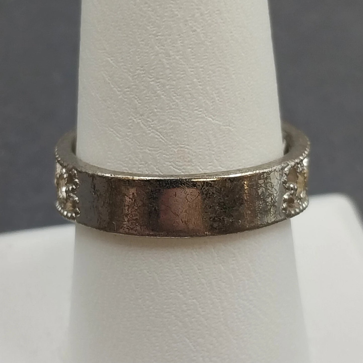 Silver Tone Chevron Rhinestone Filigree Ring Milgrain Openwork Women's Size 8.5