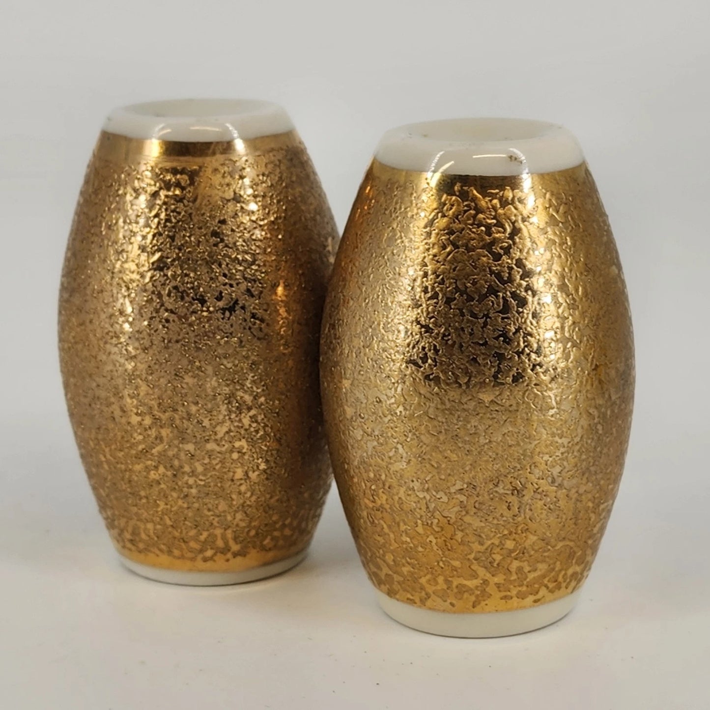 Salt & Pepper Shakers Set of 2 Gold 22K Filigree 3" Ceramic Barrel Shaped