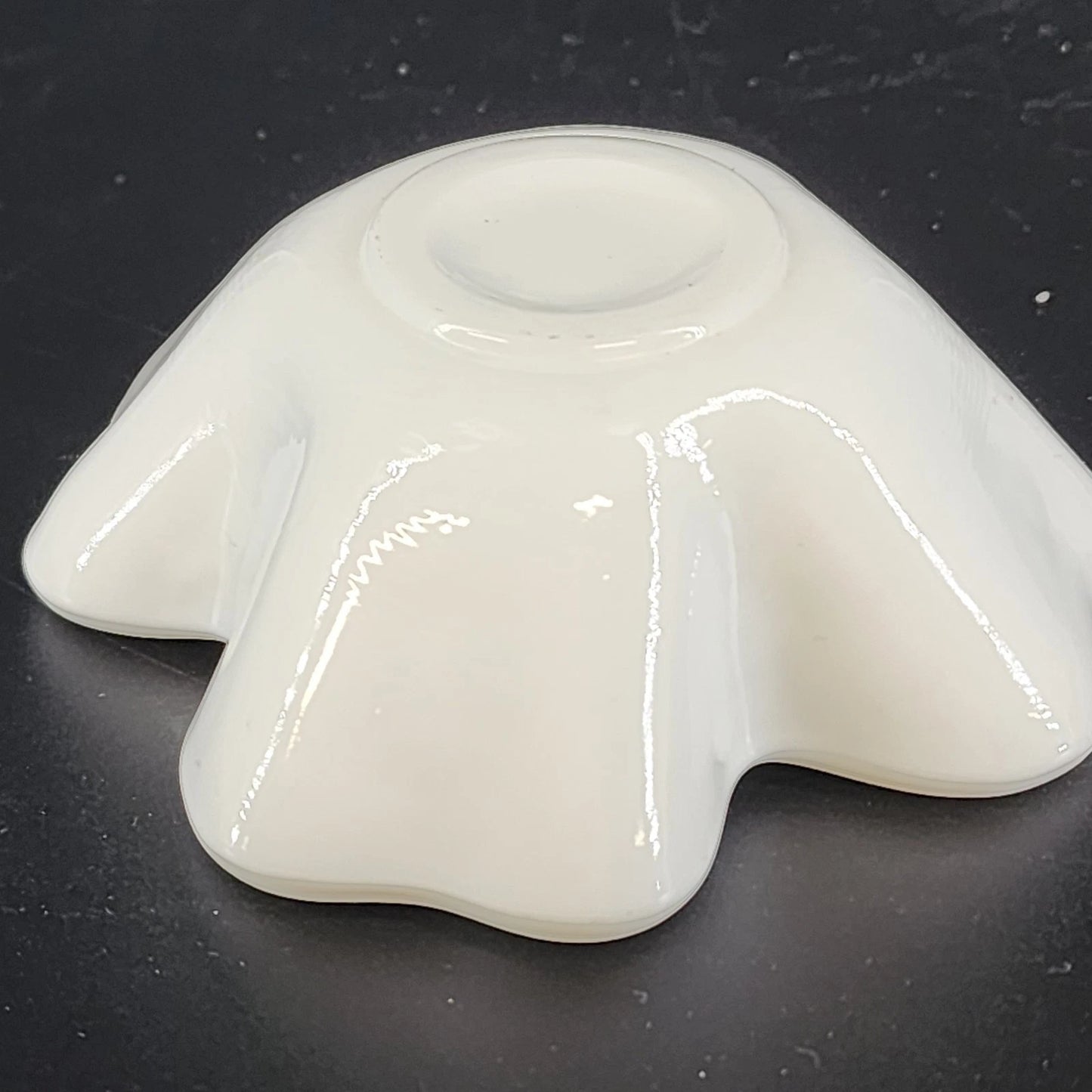 Milk Glass Four Leaf Clover Bowl Lucky Shamrock Candy Dish Trinket Small Tray