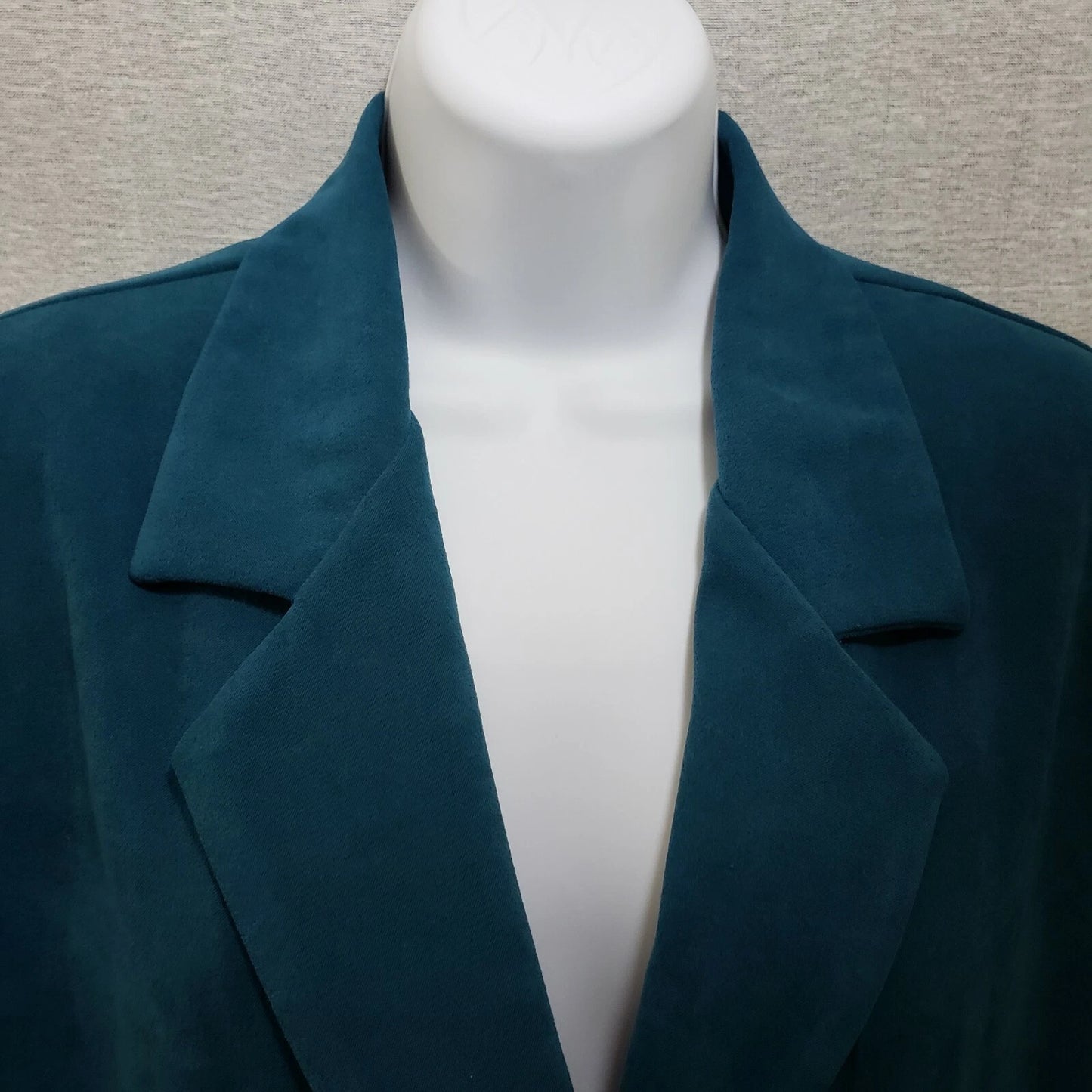 Briggs Womens Blazer 12P Soft Blue Jacket Button Up Shoulder Pads Classic Canada