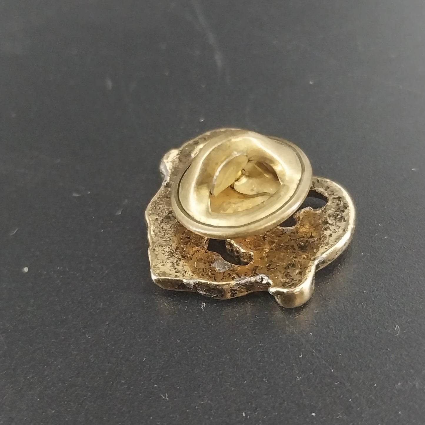 Vintage Grandma Heart Brooch Gold Tone Rose Floral Pin