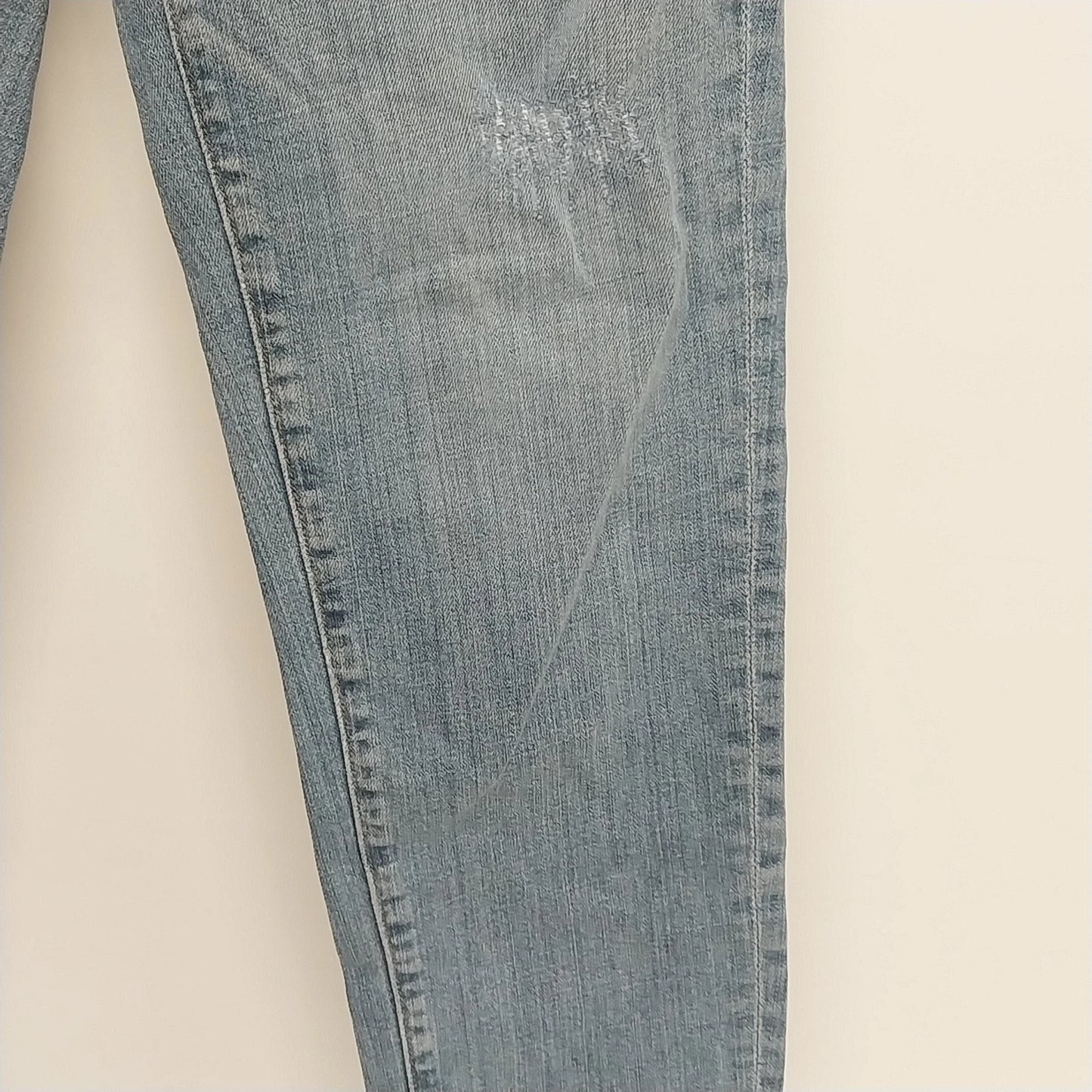 Eileen Fisher Women Light Wash Straight Leg Jeans Size 6 Distressed Cotton Denim