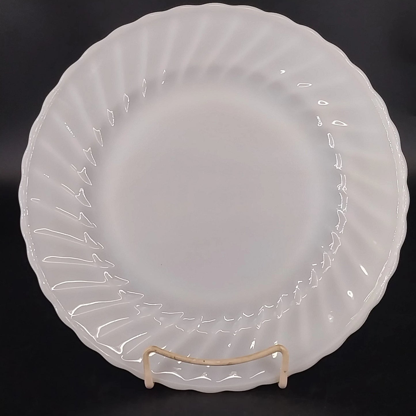 Anchor Hocking Fire King Suburbia Milk Glass Dinner Plate 10