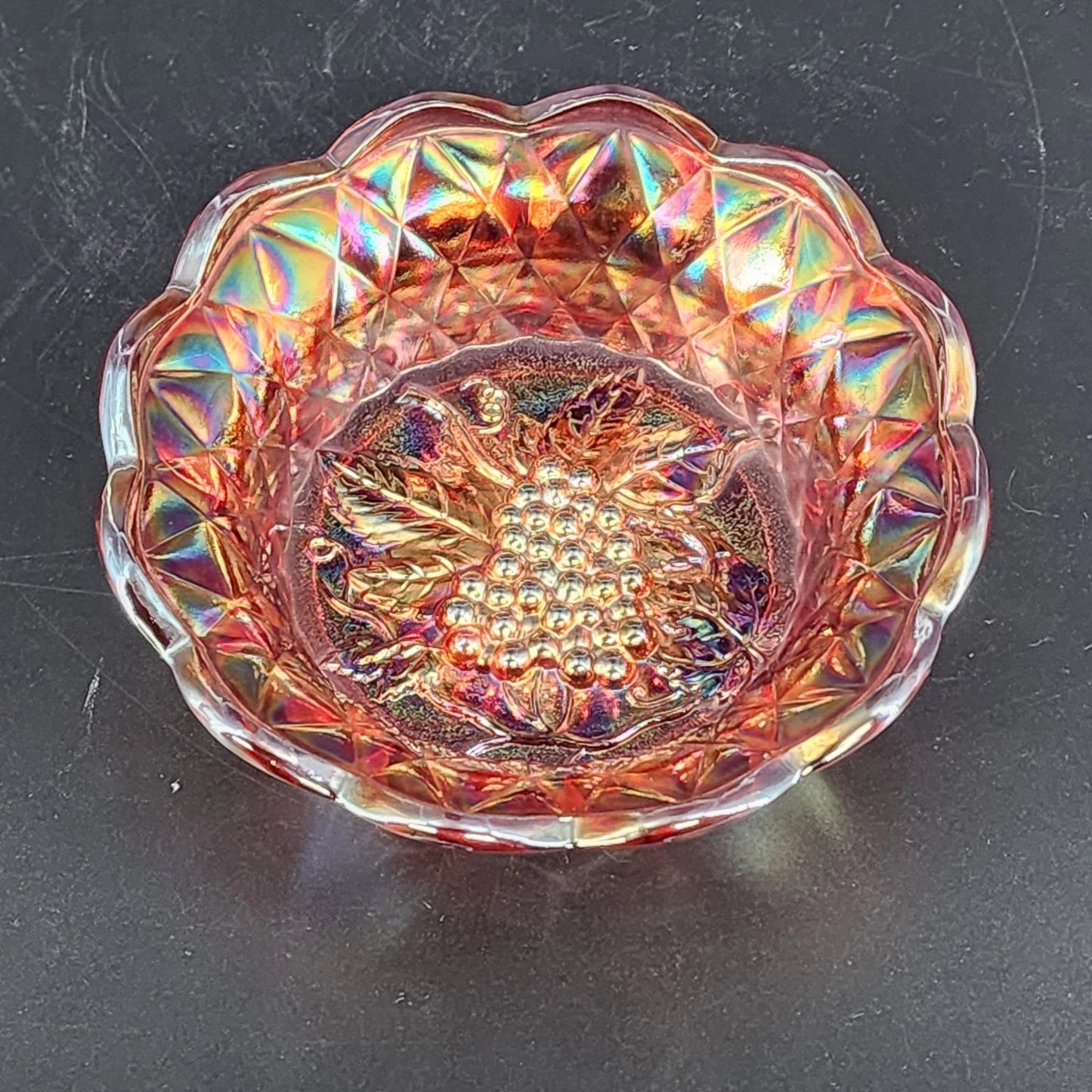 Fenton Marigold Carnival Glass Bowl Grape Cable Iridescent Scalloped Edge 6" Vtg
