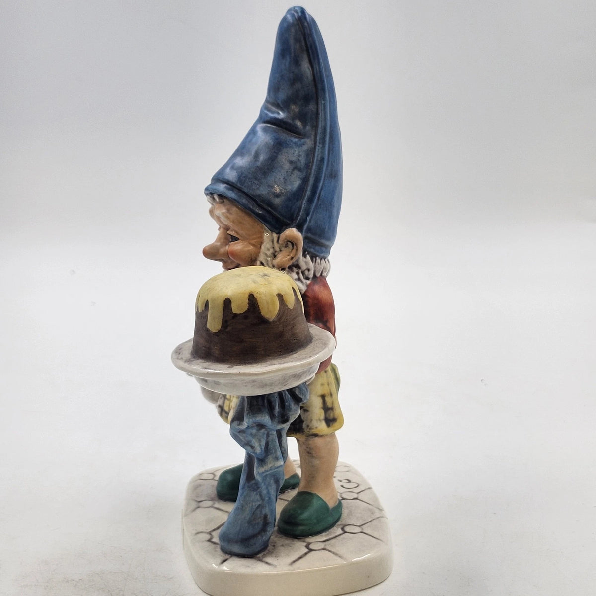 Goebel Co-Boy Plum Pastry Chef Gnome Figurine 8" Well 506 Ceramic W Germany