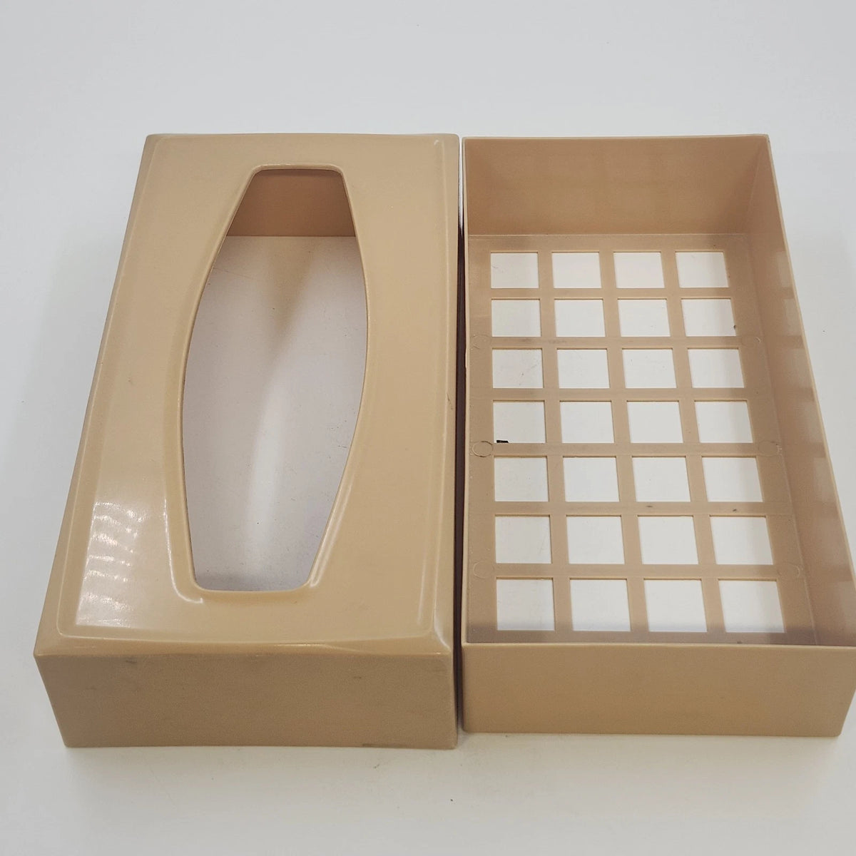 Rubbermaid Plastic Tissue Box Cover 2939 Tan Atomic Starburst 10.5" MCM Vtg