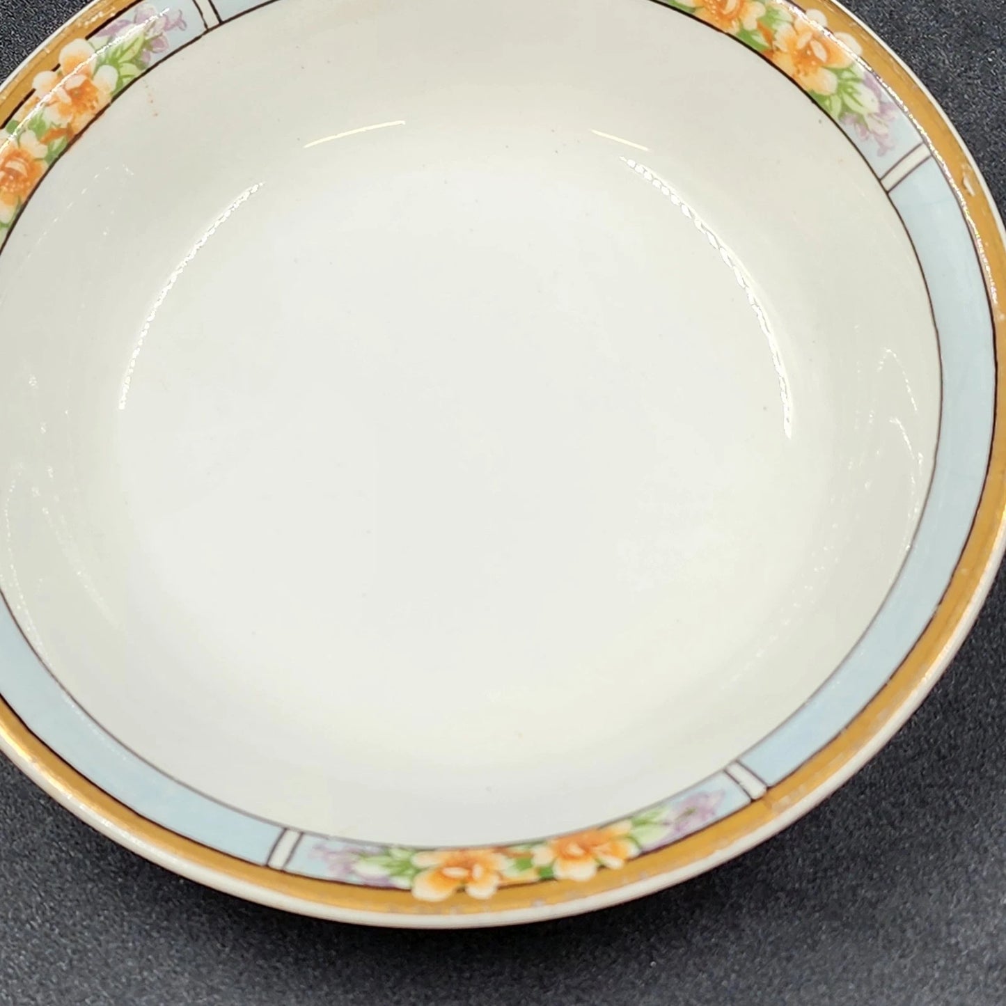 6 Nebraska Blue Fruit Berry Bowls England Blue Rim Flower Accent J&G Meakin