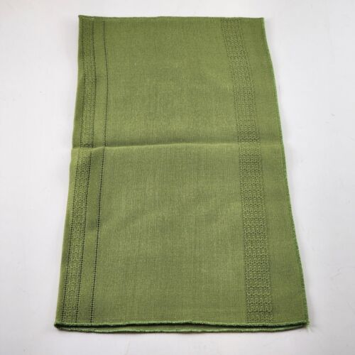 Green Pattern Linen Blend Tablecloth 69" x 52" and 6 Napkins 16" Square Vintage