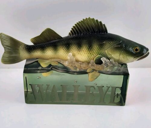 2007 Enesco Wistful Fisherman Walleye Composite Fish Display Figurine 9"L x 5"T