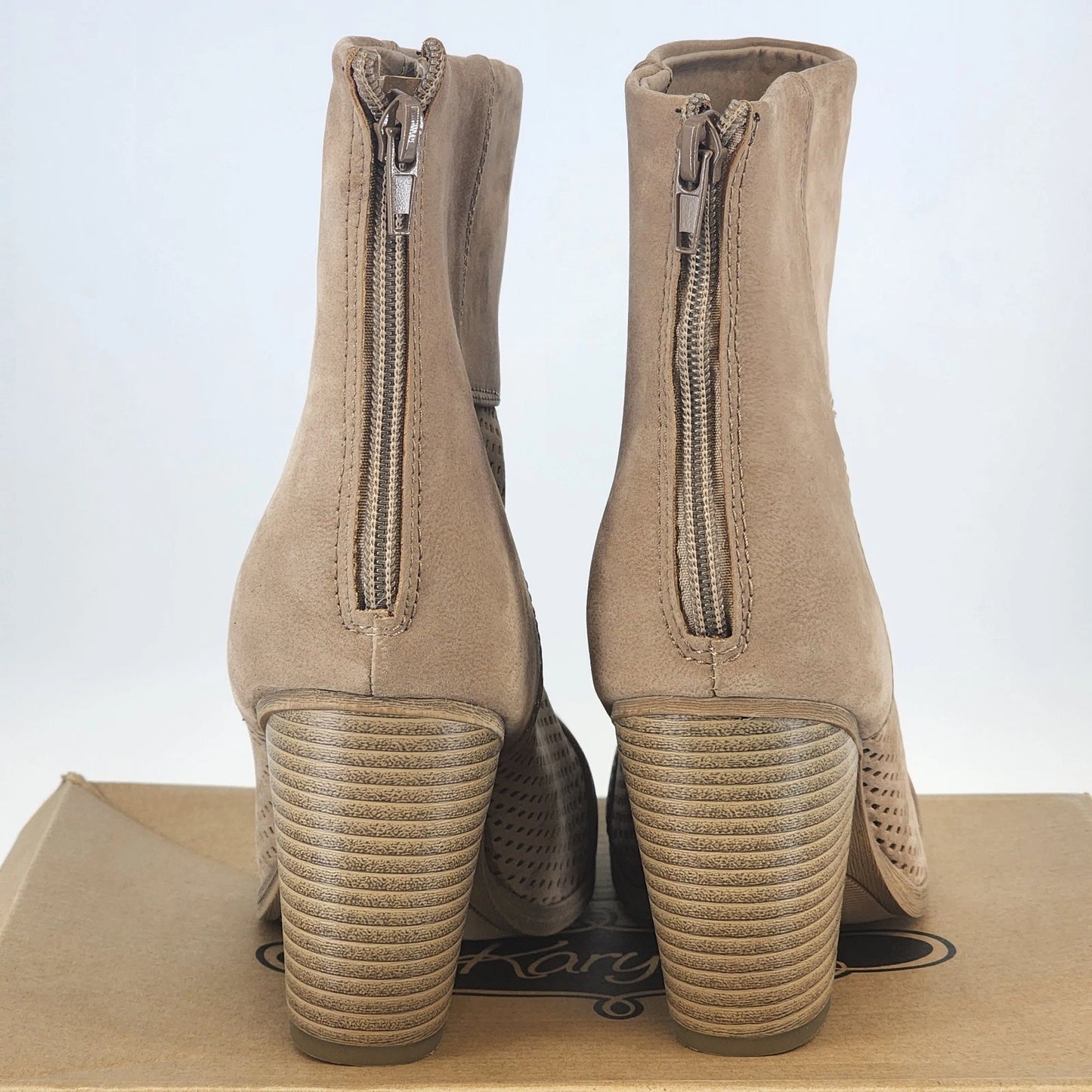 Karyn’s Collection Ankle Boots Womens 8 Brown Block Heel Zip Faux Leather Bootie