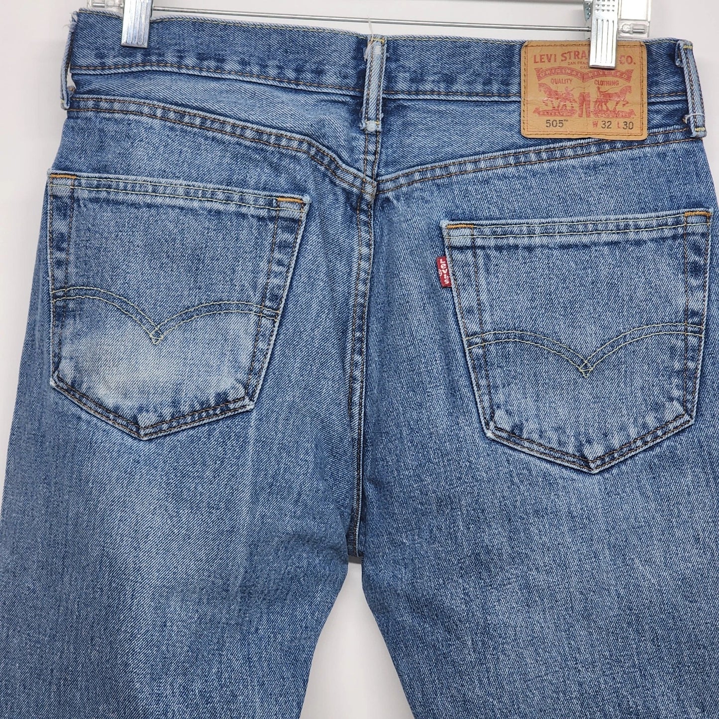 Levi’s 505 Men's Jeans Blue Denim 32x30 Regular Fit Straight Leg Classic Zip Fly