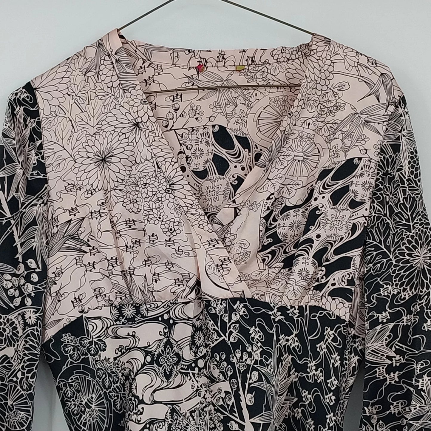 Women's Floral Blouse Black White Layered V Neck Long Sleeve Top Small