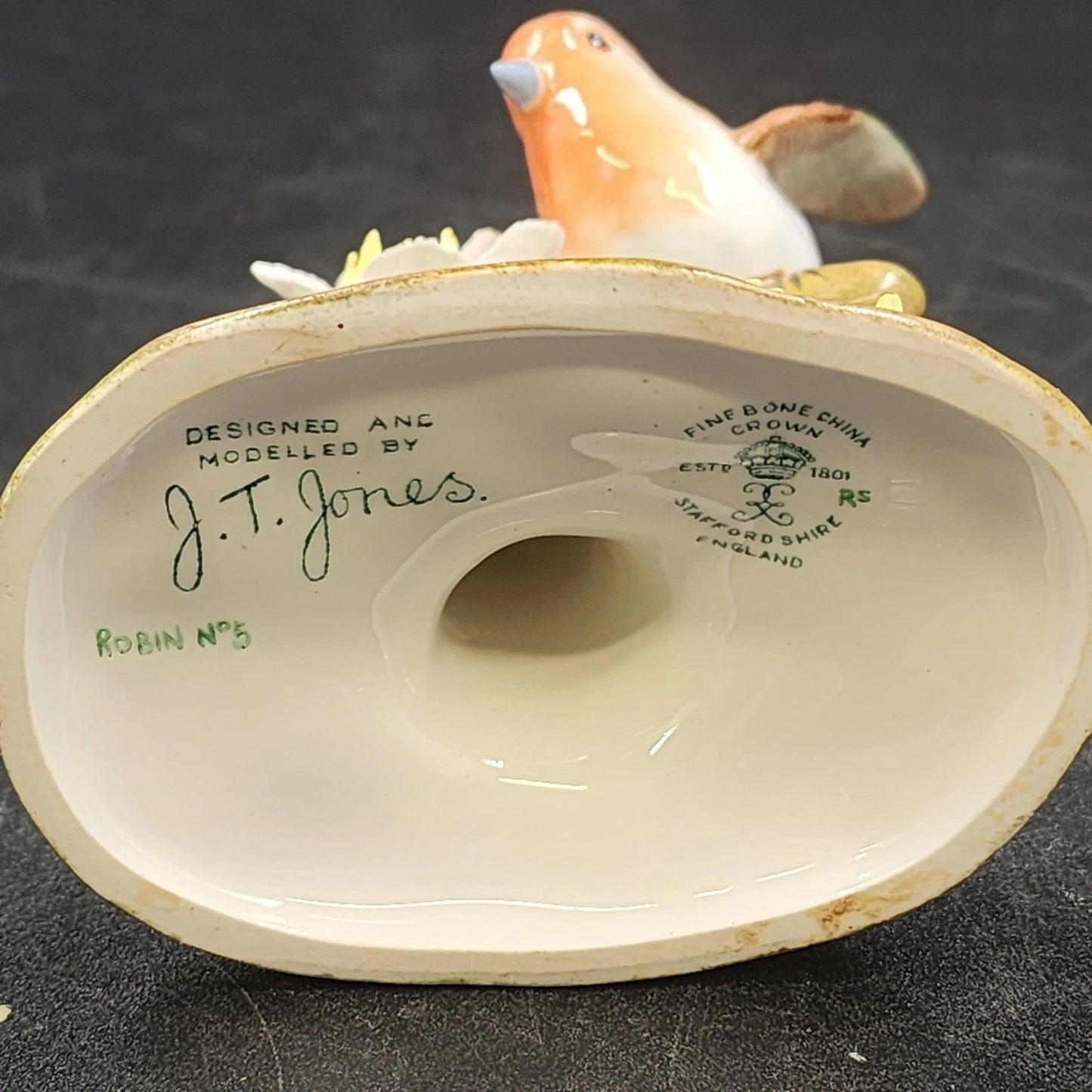 Crown Staffordshire Robin No 5 Figurine J T Jones Fine Bone China England Vtg
