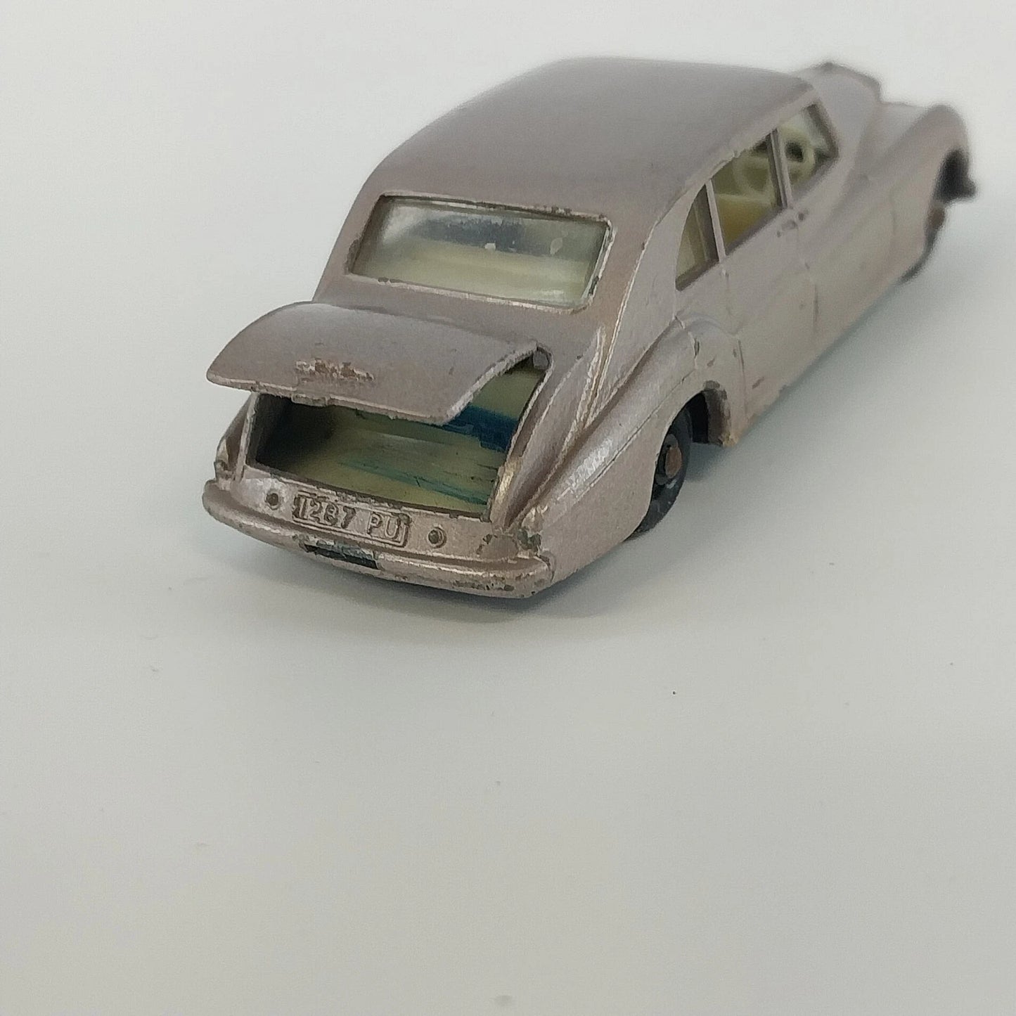 Matchbox Lesney No 44 Rolls Royce Phantom V Diecast England