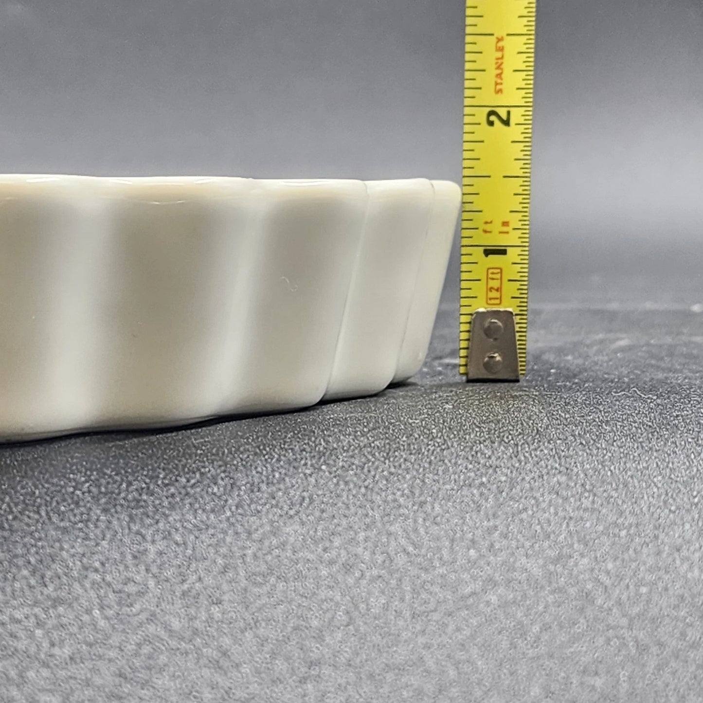 Avignon Toscany Fine China Pie Quiche Dish 10" Floral Pattern Japan Discontinued