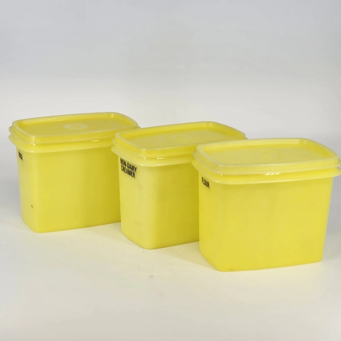Tupperware 1243-8 Shelf Saver Containers Set 3 Yellow
