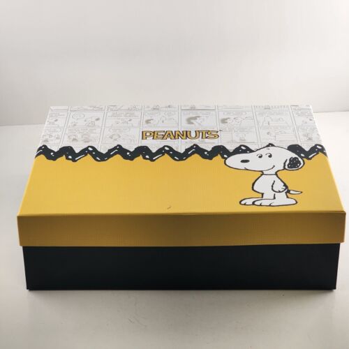 Peanuts Snoopy Purse Key chain Fob Woodstock Gift Set Boxed Crossbody Bag